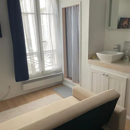 La Petite Studette Paris