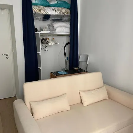 La Petite Studette Париж