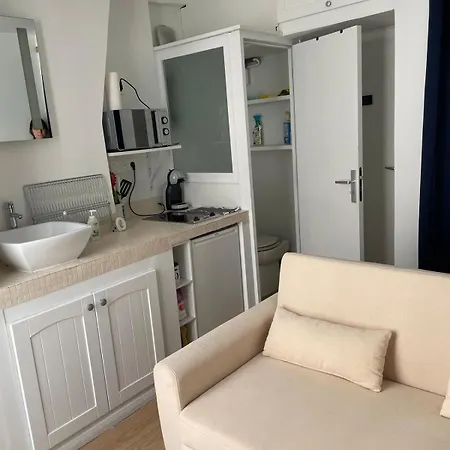 La Petite Studette *