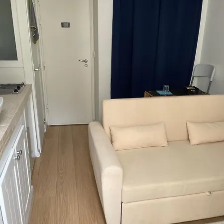 La Petite Studette * Paryż